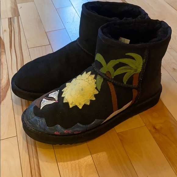 Customized UGG classic mini boot - Picture 3 of 8